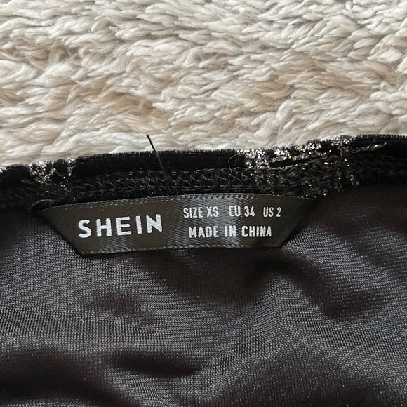 Velvet Butterfly Crop Top - Picture 3 of 4